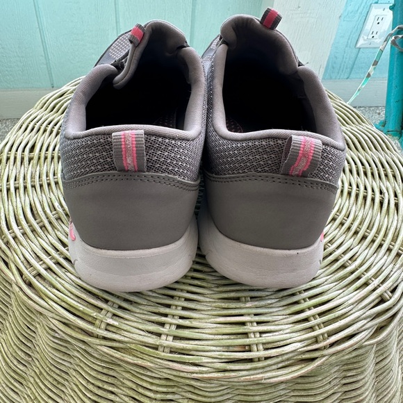 Skechers Air Cooled Archfit - Picture 5 of 9